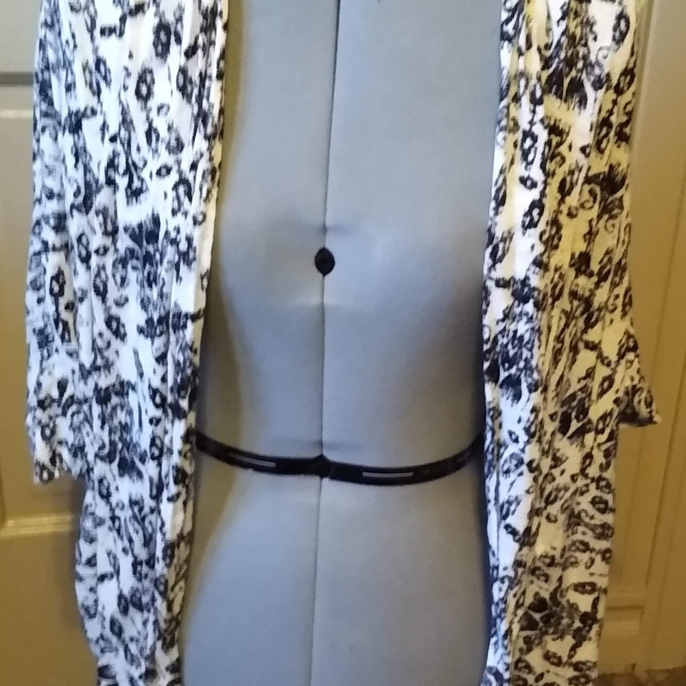 White and black damask cardigan
